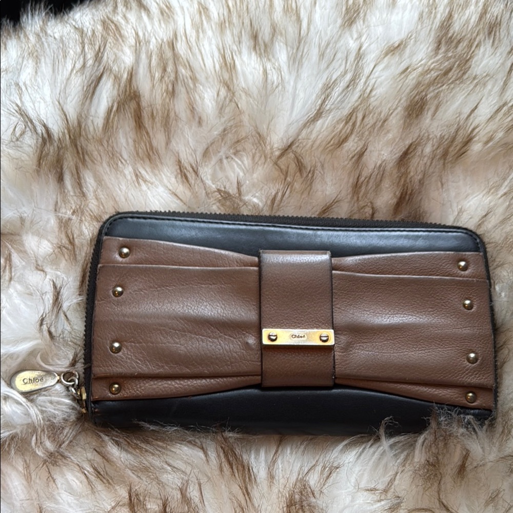 Chloé Brown and Black Bow Zip Around Wallet